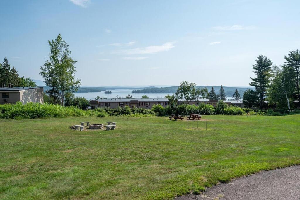 Cute Cedar Lodge Studio With Balcony & Lake Views! Laconia Exteriér fotografie